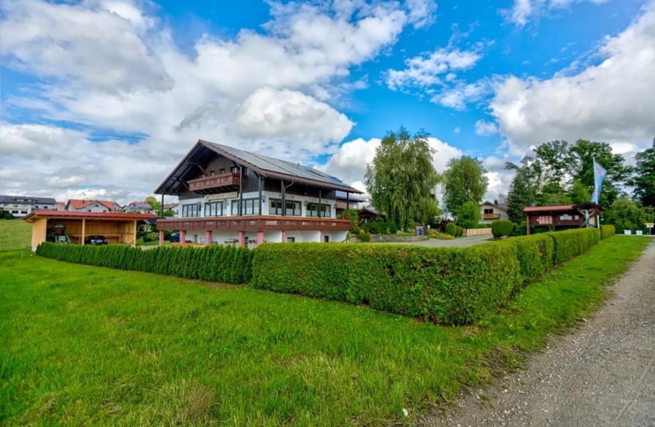 Cafe Zum Toni Hotel Thyrnau Exterior photo
